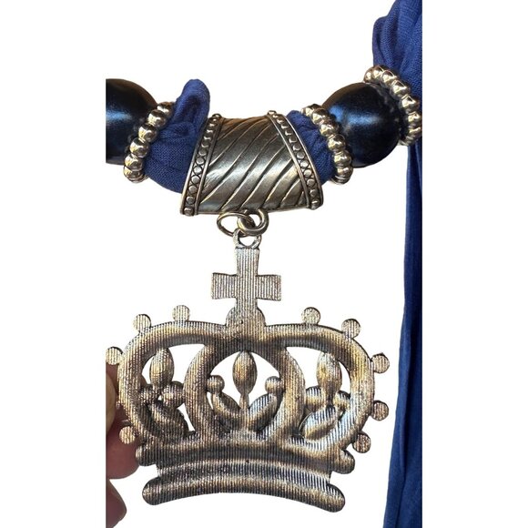Blue Scarf w/Silver Chain Crown Gem Pendant (Brand Unknown-READ) - Picture 13 of 16